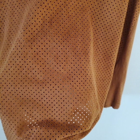 Zara Perforated Faux Suede Sleeveless Top - Picture 3 of 6